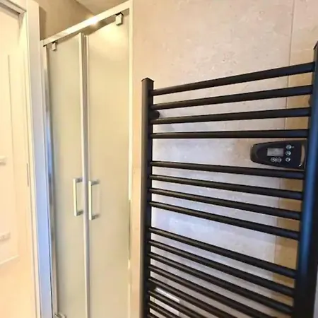 - Moderno Apartamento